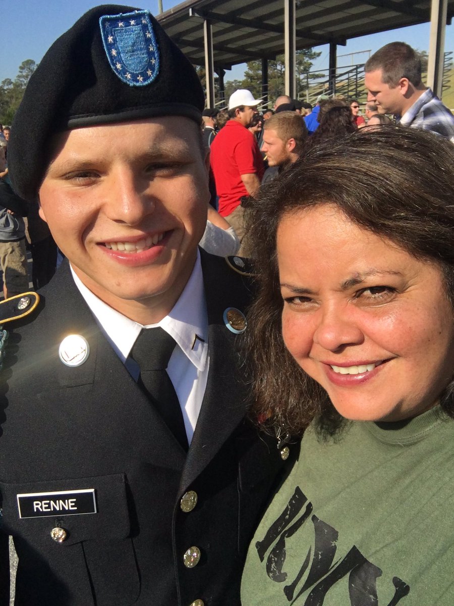 RenneMelissa's tweet photo. Had such a wonderful time watching my baby graduate #armybootcamp enjoyed having all my boys together #GoArmy #armymom https://t.co/0iaBd13jRB