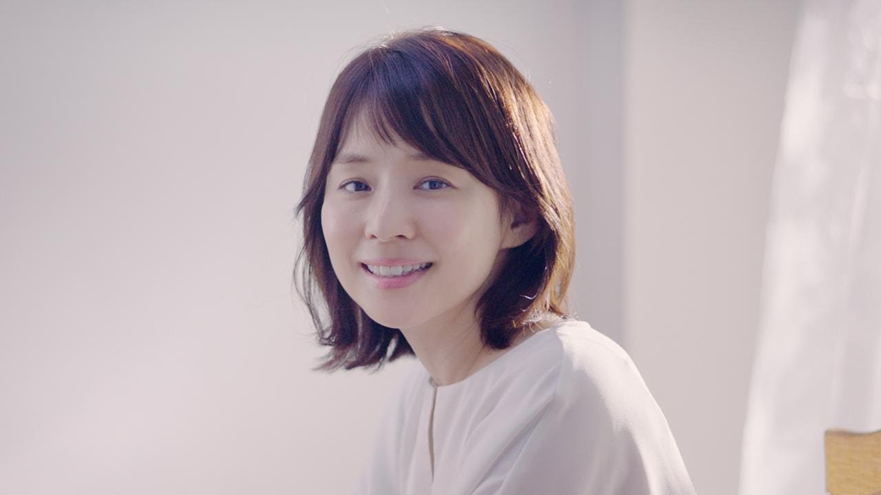 オカイユ　石田ゆりこ　aistenesterovaite レインコート Amazon.co.jp: □石田ゆり子 写真集 □オールカラー 1991年 □A4