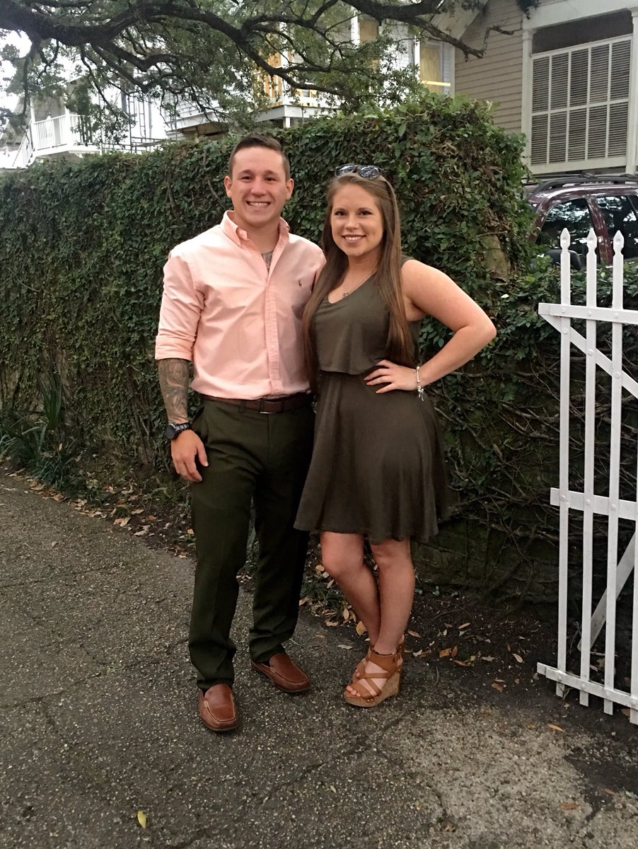 KenadeeLayne's tweet photo. MCM goes to my handsome wedding date Saturday evening 💖 https://t.co/tcZl4lVkz2