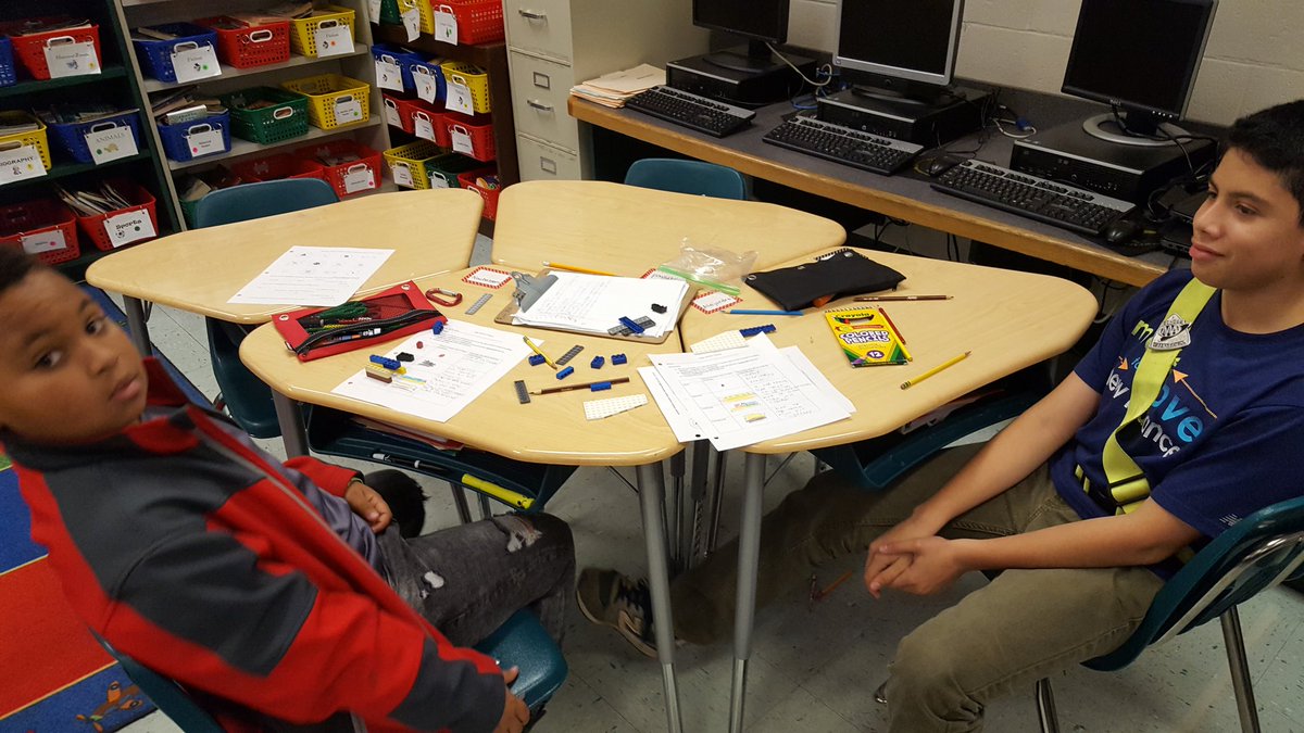 mnesputnam's tweet photo. What are atoms, elements, compounds, and molecules? We built them! #handsonscience @MNEStheBest https://t.co/umm36dOod9
