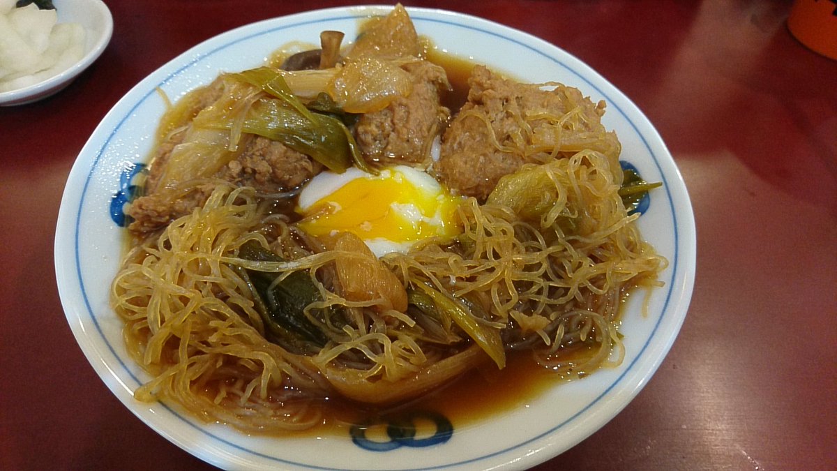 O Xrhsths 河岸好き Sto Twitter 鶏つくねのすき焼き風 大根とかぼちゃの煮物 蕪の甘酢漬け 今朝のおまかせは鶏つくねのすき焼き風 真ん中に温泉たまごをトッピング 鶏つくねを温玉につければコクが加わり美味しい 大根 は良く染みて かぼちゃはホクホク 蕪の甘酢