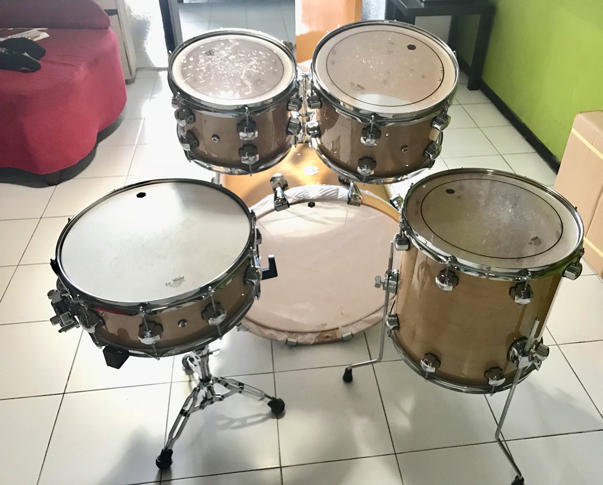 Gretsch2016's tweet photo. @DrumBagus FS: SIRE Drums D7 Maple 5pcs shell pack, Ex-display mint condition, minat:081945777117(WA) https://t.co/yfudVOrLI8