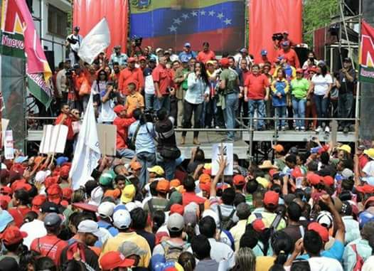MNRRAnzSB's tweet photo. El #MNRR junto a los candidatos de los municipios de anzoategui #VamosPorMasBarcelona https://t.co/hkoBUoQUxW