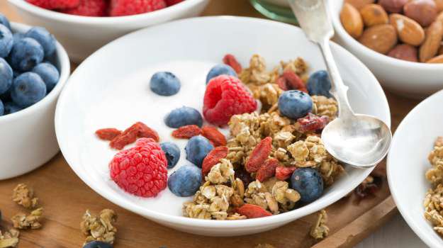 20 healthy foods to eat for breakfast   saynotofatbritain.org/20_healthy_foo…