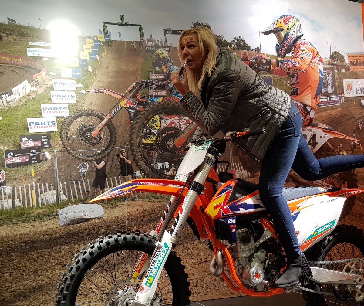 JohnH682's tweet photo. @KTM_UK #ktmface multitasking https://t.co/9olGHQxzy9