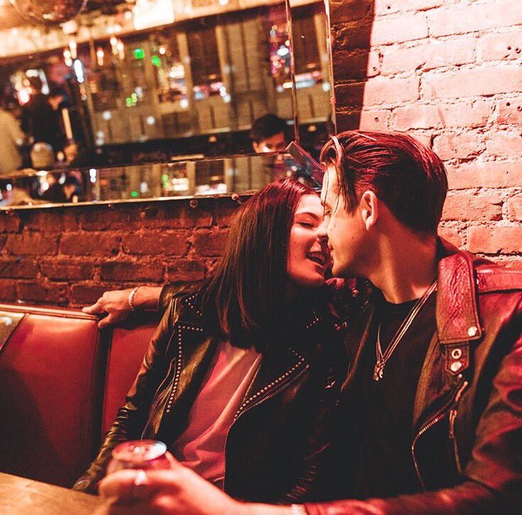 FIowerInBloom's tweet image. Drunk on a feeling, alone with the stars in the sky. #MCM