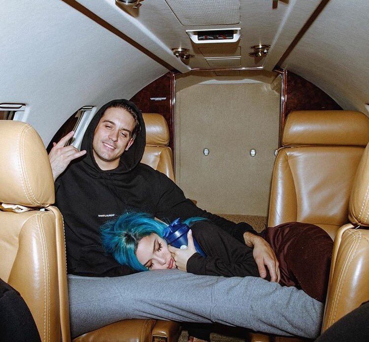 FIowerInBloom's tweet image. Drunk on a feeling, alone with the stars in the sky. #MCM