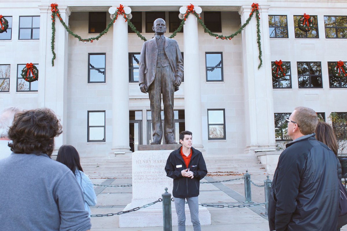 TopperAustin's tweet photo. Fallin’ in love with WKU! https://t.co/a7jRKOVV7b