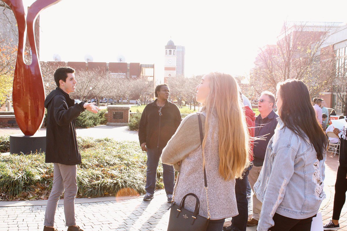 TopperAustin's tweet photo. Fallin’ in love with WKU! https://t.co/a7jRKOVV7b