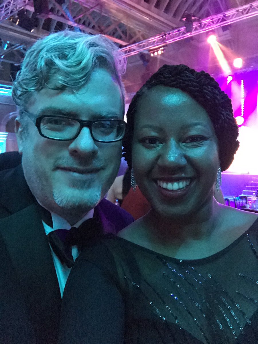 A meeting of the minds: representatives from @APMValueMgmtSIG and <a href="/apmrisk/">Risk Management SIG</a> enjoying the #APMawards