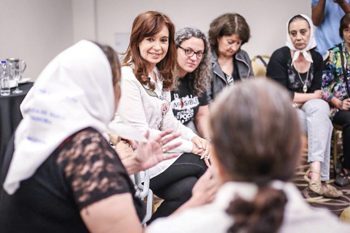 cyngarciaradio's tweet photo. 📸 #CristinaEnTucumán 
@CFKArgentina: "No es hora de enfrentamientos y discusiones inútiles, no le voy a dar el gusto a nadie" https://t.co/keglstSD2J