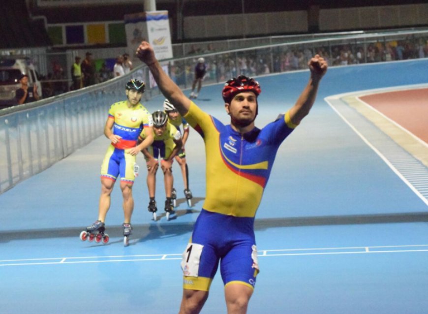 janer04gomez's tweet photo. Tomo este grande de colombia como ejemplo para ejercer mi deporte. gracias DIOS por traerlo al mundo para que sea el ejemplo de muchas jovenes como yo @andresmunozf  mi gran ejemplo😀🤪⛸️🏅🥇🥈🥉 https://t.co/qJebU1Cwzh