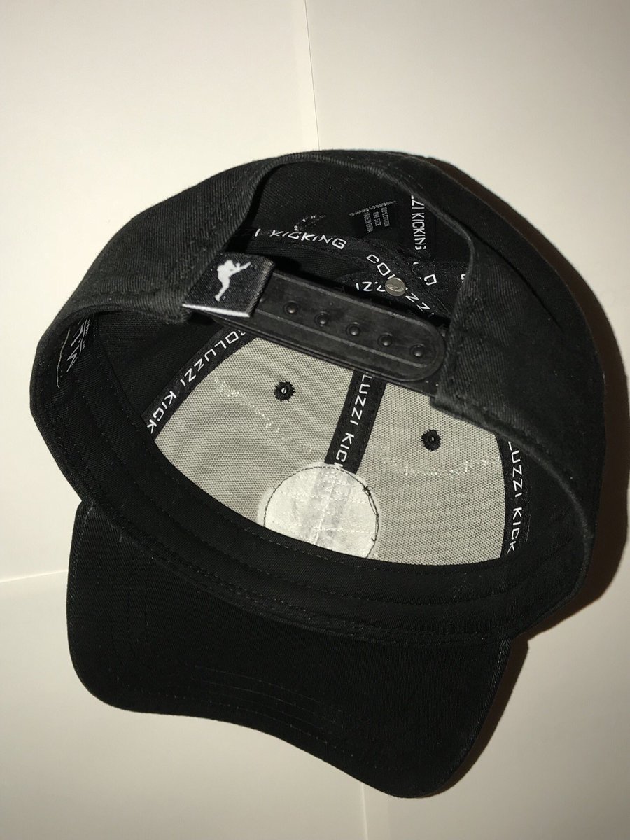 roncoluzzi16's tweet photo. What’s up Hawkeye Nation?!? Checkout my website for some Coluzzi Kicking Swag before they’re sold out! 👉https://t.co/uPolwKXy9d👈 #BombSquad #CKSwag #MuleNation @trainlikeamule https://t.co/5rIfe1GxN2