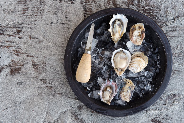 BC Oyster Season: What to slurp and where to get them <a href="/WMollusk/">Wandering Mollusk Oyster Co</a> <a href="/FinestAtSeaVic/">Finest At Sea Vic</a> <a href="/oakbayseafood/">Oak Bay Seafood</a> - eatmagazine.ca/bc-oyster-seas…