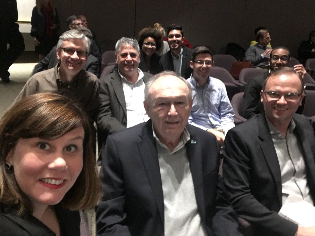 .@Cityofatlanta passes #EVReady law unanimously thx to leadership of <a href="/KasimReed/">Kasim Reed</a> &amp; our partners <a href="/CleanCitiesGA/">Clean Cities-Georgia</a> <a href="/gasierraclub/">Sierra Club Georgia Chapter</a> <a href="/AtlantaEV/">Atlanta EV Coalition</a>