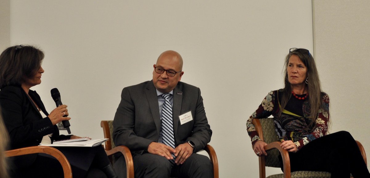 Finding Oscar tweet media