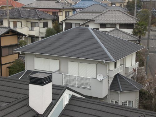 ট ইট র クレオホーム フォーム専門用語 ６６ 寄棟屋根 よせむねやね 屋根形式の一つ 四方に向かって傾斜した屋根で 上方に棟があるもの 一般住宅に多く用いられます リフォーム 専門用語 寄棟 寄棟屋根 T Co Yoictlqbuv ট ইট র