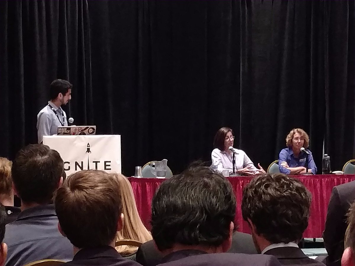 apus_seds's tweet photo. We had the pleasure of listening to astronauts Nicole Stott (left) and Sandy Magnus (right) during the very successful Space Vision 2017 conference list last weekend https://t.co/DzEXEDpcab