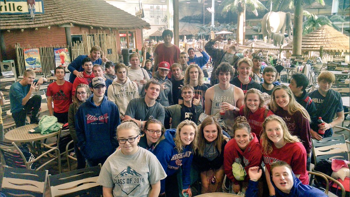 MsSteele1's tweet photo. Had such a great day with a fun group of seniors #Classof2018 #ScotsNation https://t.co/nJzhpKvZAr
