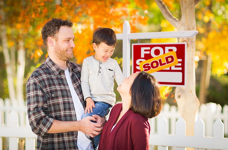 FreddieMac's tweet photo. 3 reasons why fall is the best time to buy a house https://t.co/6GytR3WyYI https://t.co/sKWXteC1Fm