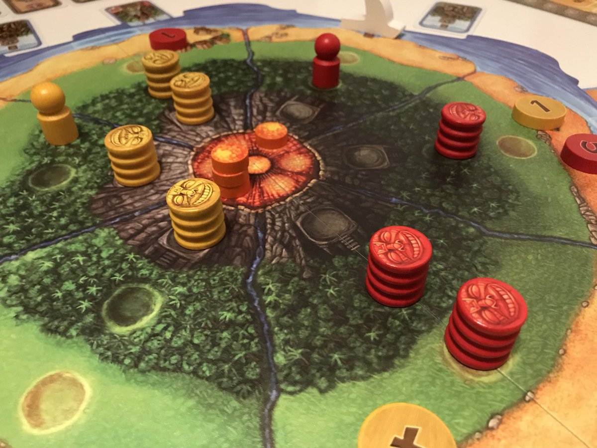 WernaBrettheart's tweet photo. Auf der #spiel17 ein gutes Schnäppchen geschossen und heute beim Helden-Abend kam es endlich auf den Tisch ✌️ #hausdersonne #haleakalā #feuerland #dieberlinerhelden #florianracky #marcklerner #boardgames #boardgamegeek #brettspiele #brettspieltag #spielen https://t.co/MLoi2MFiO9