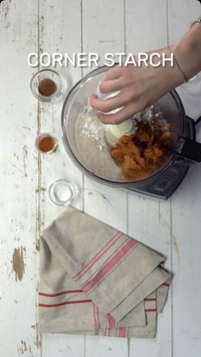 knittinging's tweet photo. Was watching a cooking video and did a double take when they added the corner starch. #needacopyeditor? https://t.co/EVBXgtuDrf