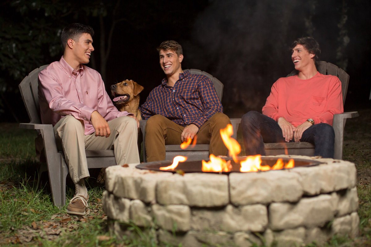 SCasanovaCo's tweet photo. Cold nights call for fire &amp; #SouthernCasanova https://t.co/jjYb11tw57