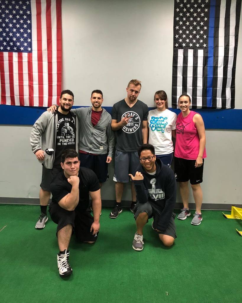 Todays_Business's tweet photo. Happy Birthday @joedroz_official! Thank you for another great workout πͺπ #JDCore #TBTeam https://t.co/0cI8jVRYqf https://t.co/JaQ0h3Flar