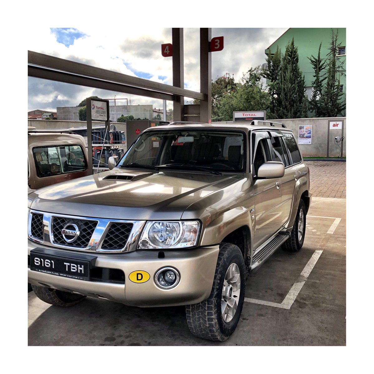aimeehaynes's tweet photo. Trusty steed for the next 12 days! On to Northern Madagascar 🇲🇬 #madagascar #digitalnomad https://t.co/Fhn7T49Blz