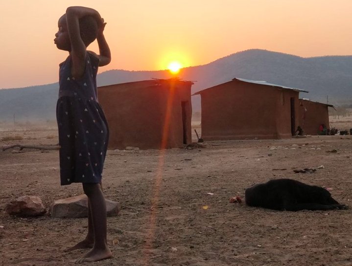 TweetMoyo's tweet photo. Join me &amp; other creatives on Nov 30th at The Imaginarium on 32 Southwark St at 7pm for an immersive talk where I'll be taking you on a 'Journey Towards Africa' &amp; let's enjoy an evening of soul music. Witness the awakening! https://t.co/zF92tM8IWd https://t.co/QdQF6QZAXi