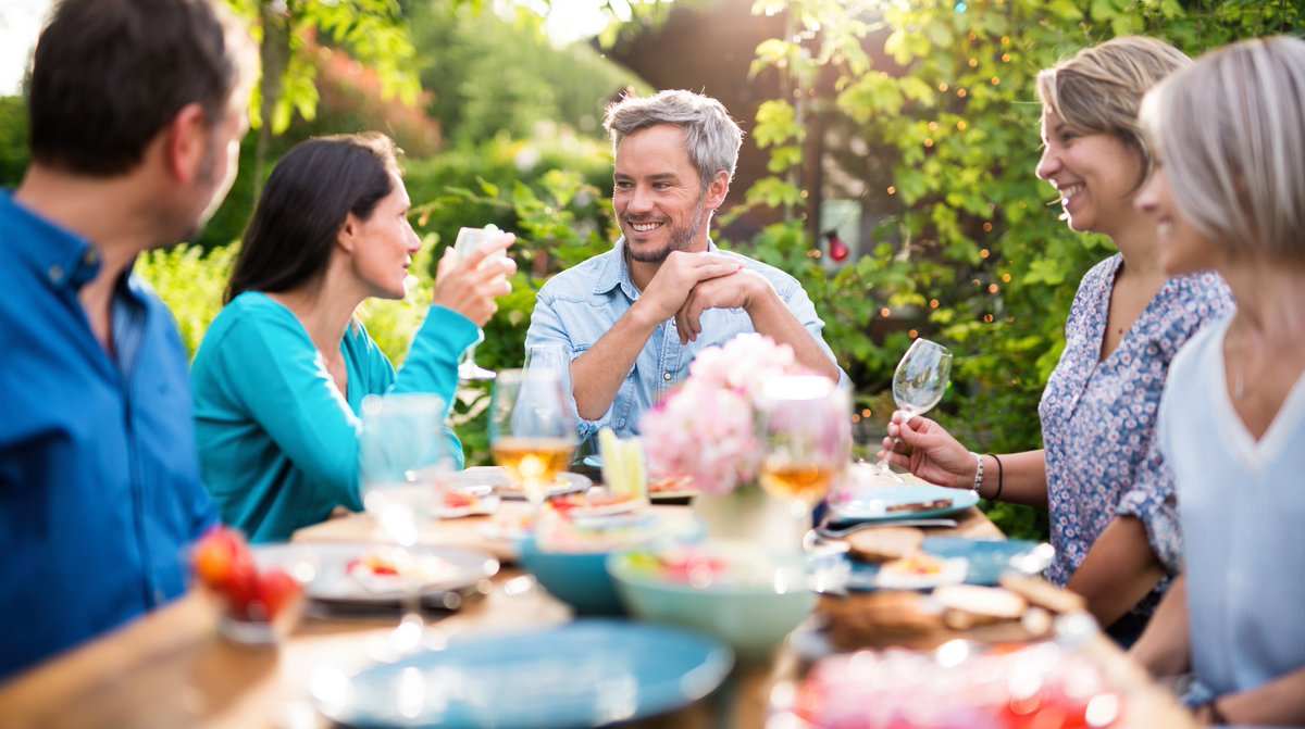 PilarsCatering's tweet photo. "People who love to eat are always the best people."- Julia Child #MondayMotivation https://t.co/MEb7tNnl9L