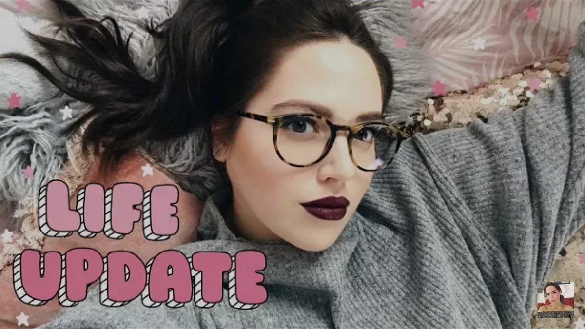 belkciuk's tweet photo. @velvetgh0st Gab, which brand/color lipstick is this? 😙 https://t.co/mMEwQBDNmk