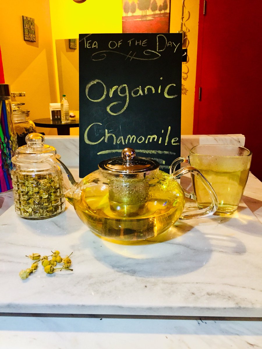 Tea of the Day! Organic Chamomile- comforting and soothing herbal tea that’s often used as a calmative! #teaoftheday #tea #chamomile #organic #teatrader #tearoom #Loongoslaughoutlounge #LoongosLOL #cafe