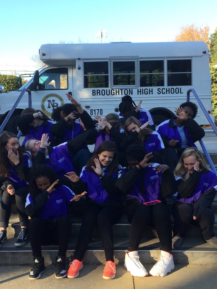 BHSjvladycaps's tweet photo. Great group of young ladies! Team win to get us to 4-0 against Apex tonight. Lady Caps!! @NBroughtonHS https://t.co/PtG4V80IAT