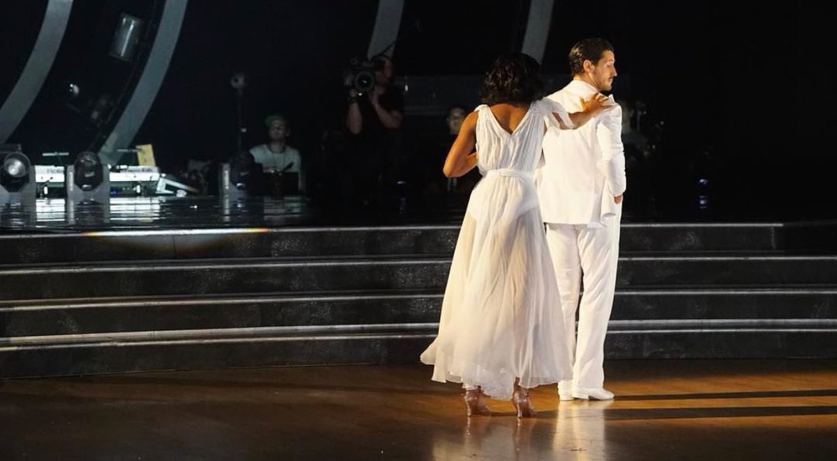 em12h_'s tweet photo. Who remembers Normani and Val's Freestyle??!! @NormaniKordei @iamValC #Valmani https://t.co/BsLW2ILFpL