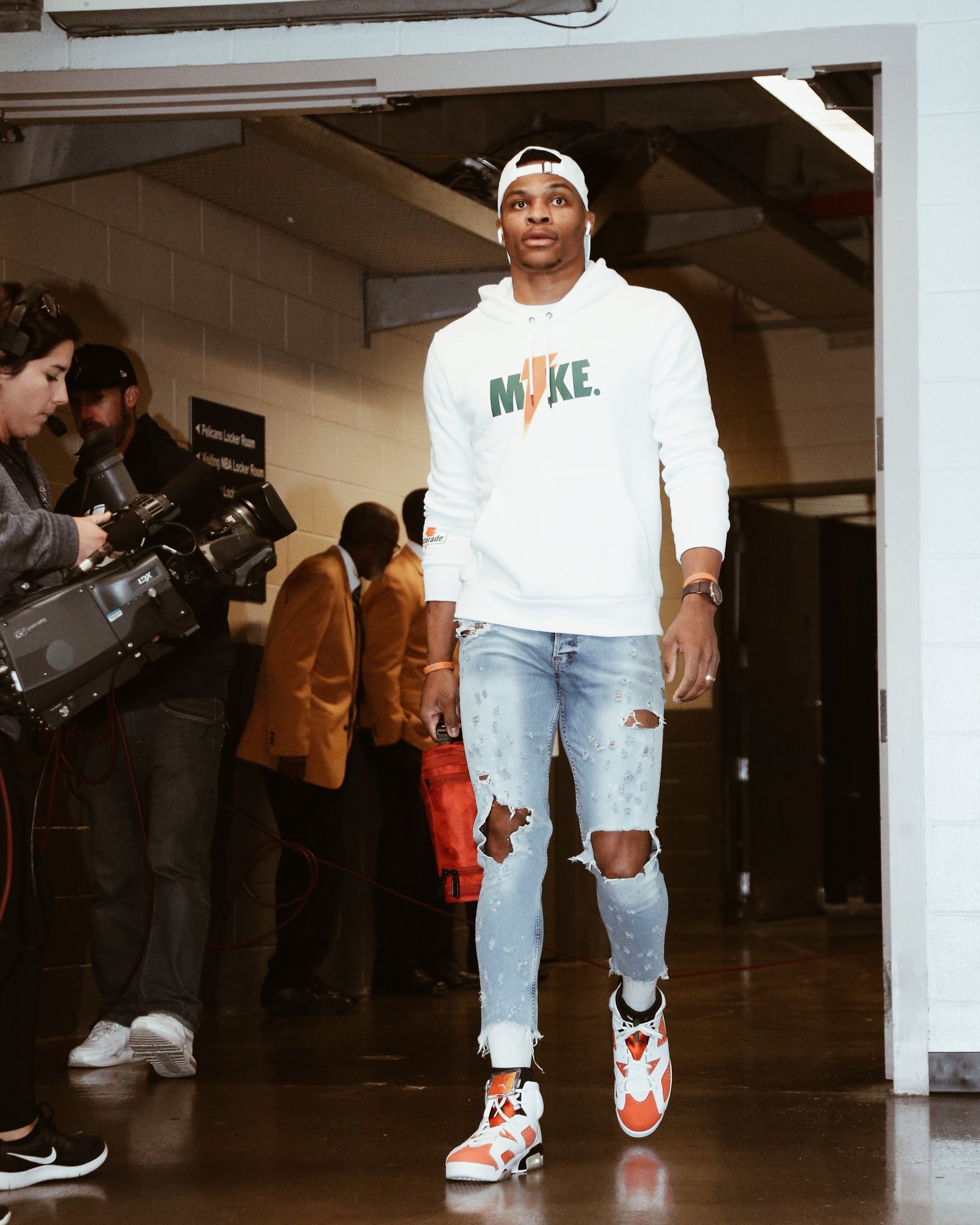 Gatorade sale 6s outfit