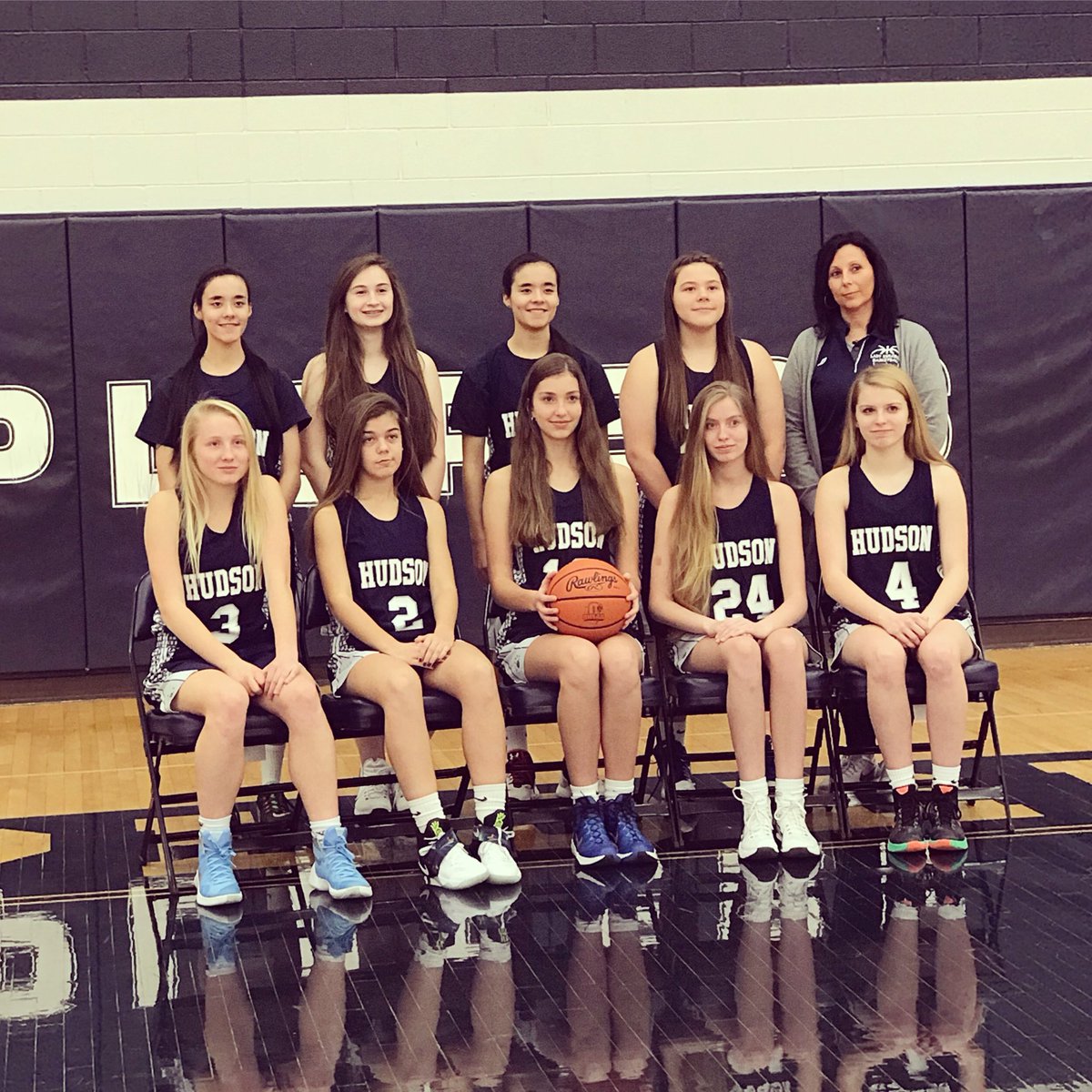 mandy_coffman's tweet photo. 🏢🏀😃JVSquad tryin to book some rooms at the success hotel this season.  #analogies #communiKEYtion  #ladyexplorers @hudwbb https://t.co/eycFQMzhxh