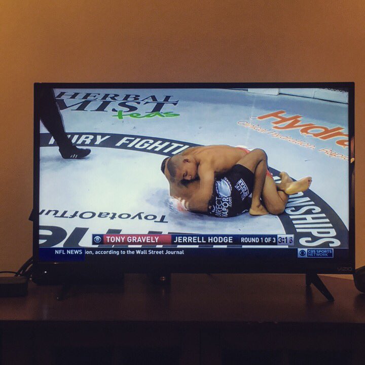 CFFCMMA's tweet photo. AIRING NOW!!! Tune into @cbssports network to catch #CFFC68 from @borgataac for another great night of #MMA! https://t.co/FU6goIRiMu