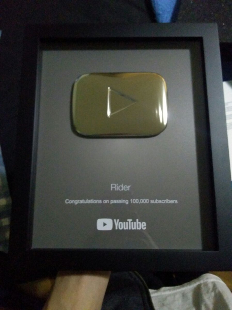 leRiderTT's tweet photo. AEEEEEEEE!! 🚀🚀
Aquela emoção de sempre desejar uma placa de 100K e do nada ela chega na sua casa toda esbelta...
Não sei nem o que falar pessoal... 
Obrigado a todos que tornaram isso possível :) gratidão enorme <3
Que venha a placa de 896 milhões 🙏 https://t.co/0hUVKv4Uwp