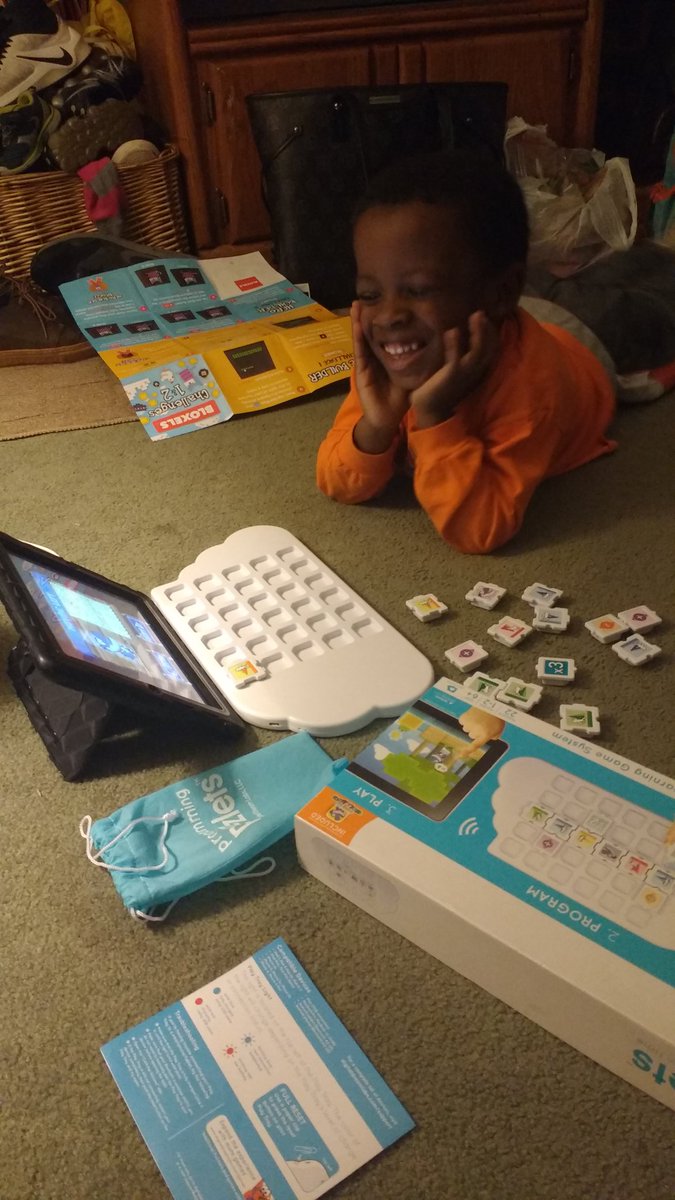 SoroyaSmithMEd's tweet image. When your mom is a #MasterLearner you get to learn new tech with her on your personal learning day 🤓 #MasonLearns #MasonShines #MECClearns