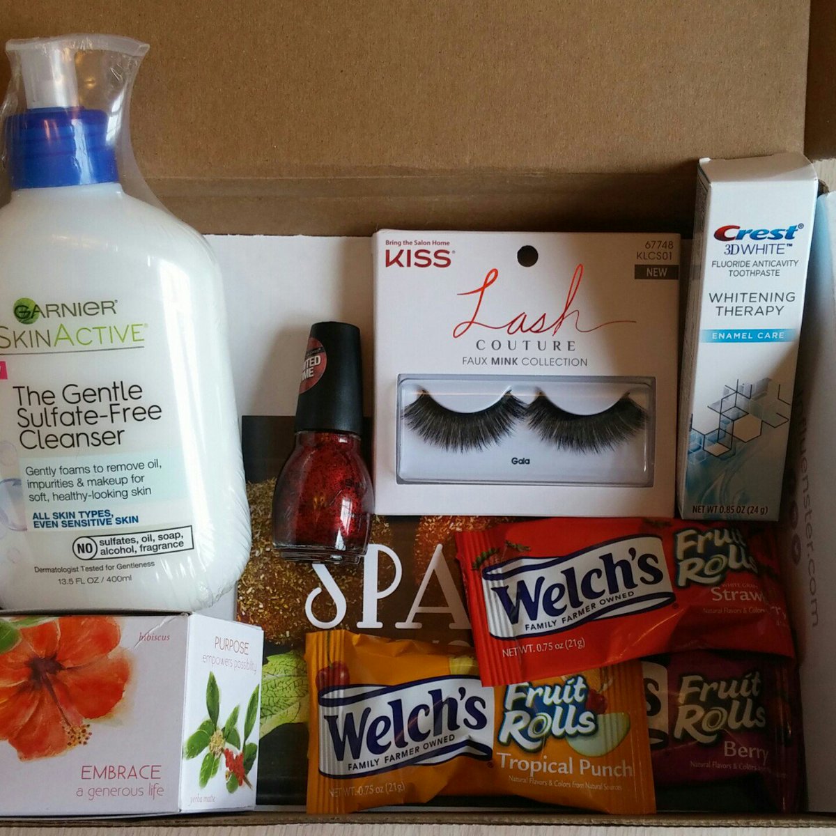 extraincome247's tweet photo. Full size products! Yummy treats and products I will actually use! #SparkleVoxBox #Complimentary @Influenster https://t.co/Ok2Drjq7rS