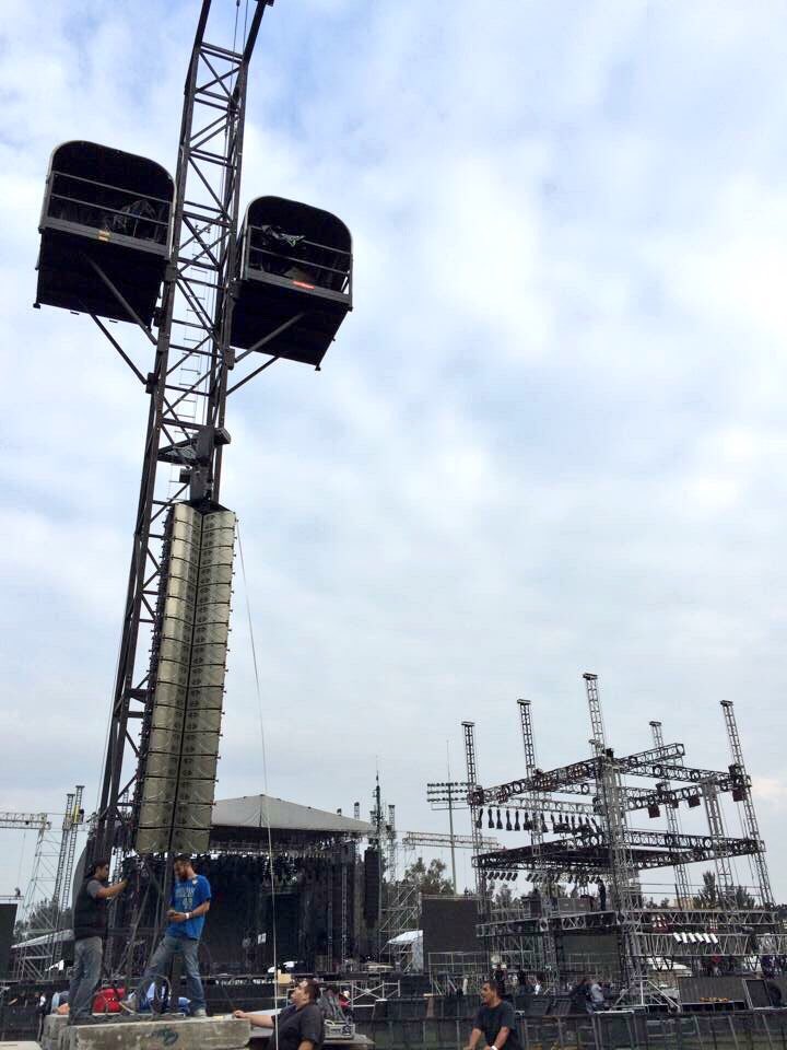eventostargdl's tweet photo. Recuerdos; 
Premios Telehit 2014
Foro Sol, Ciudad de México 🇲🇽 
10  Shure UHF-R
08 Shure PSM1000
16  Shure PSM900
02 Venue Profile
32 Nexo Geo T https://t.co/rXMdxMeuWH