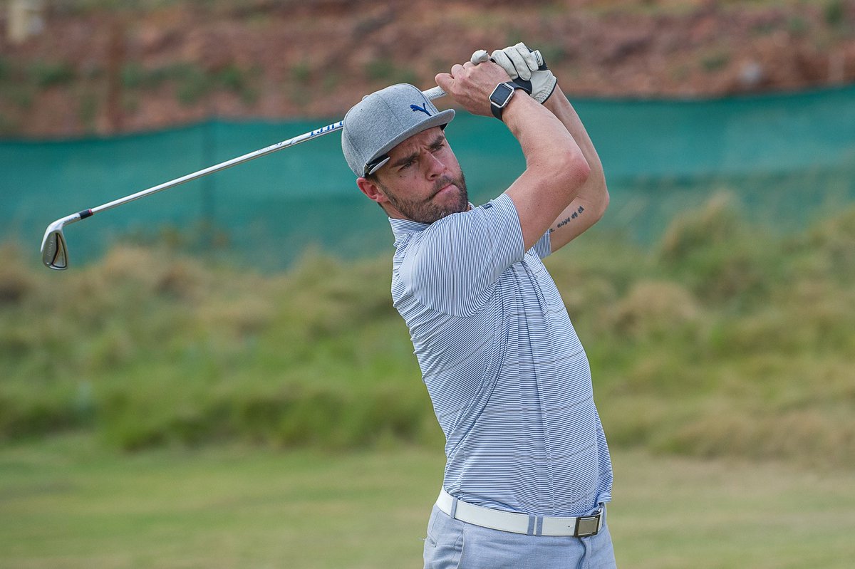 Terrific support from the <a href="/Titans_Cricket/">Momentum Multiply Titans</a> team yesterday - thanks <a href="/Tipo_Morris/">Chris Morris</a> @deanelgar <a href="/HenryDavids19/">Henry Davids</a> <a href="/HeinoKuhn/">Heino Kuhn</a> for joining the field at #TDNS Invitational yesterday!