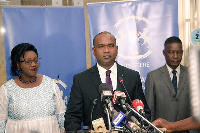 Voir l'image sur Twitter