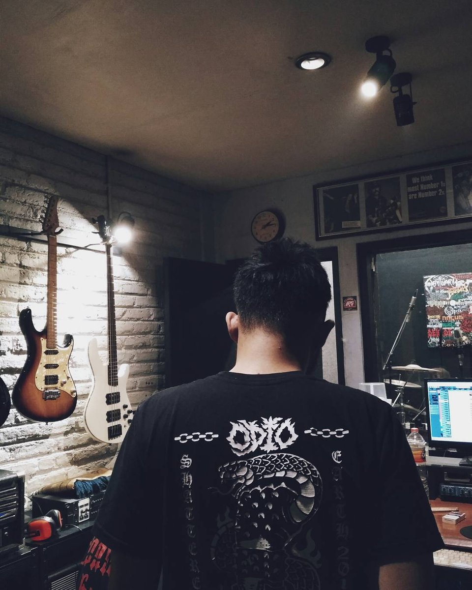 HUMANURE tweet media