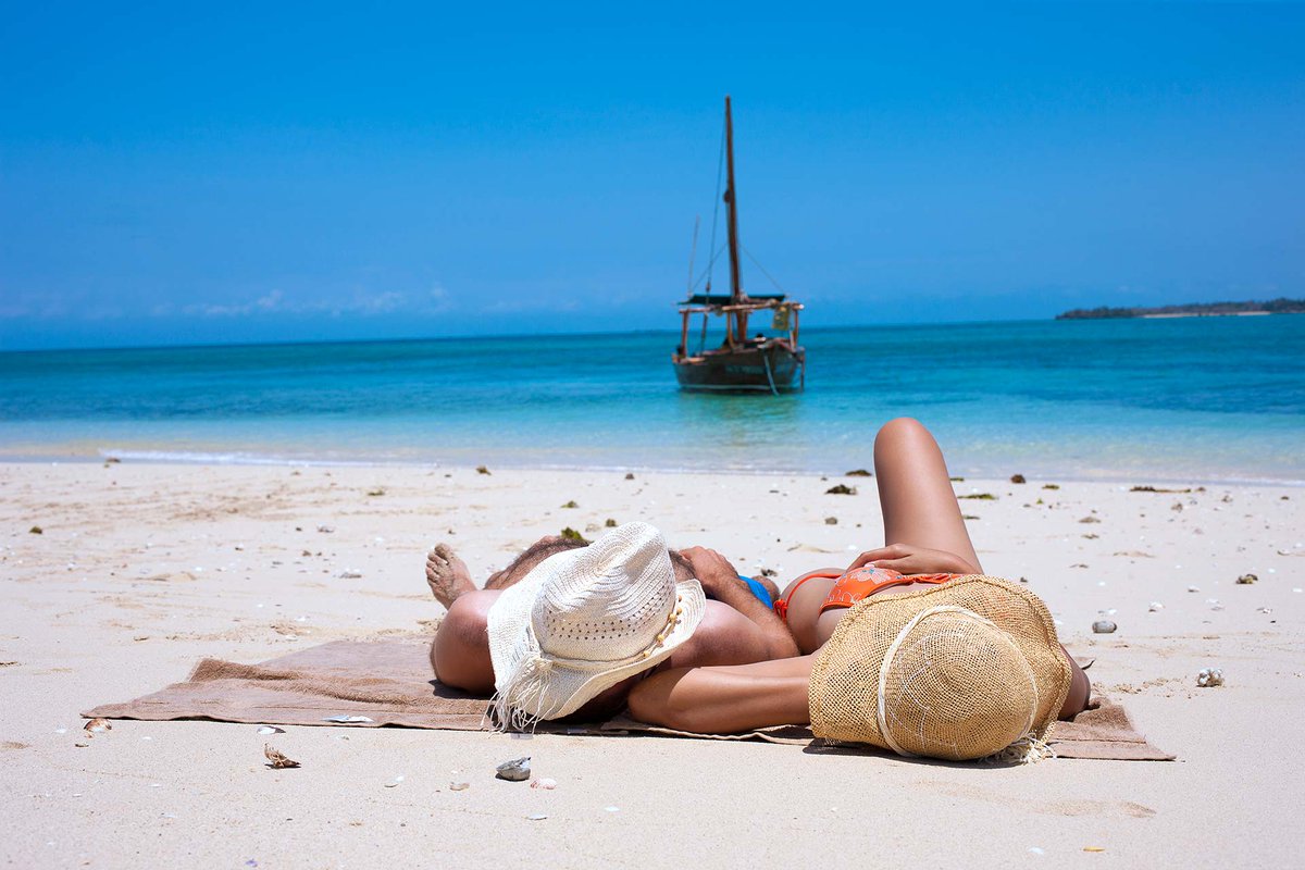 Sandies_Tours's tweet photo. Are you doing something adventurous this summer in 🇹🇿#Zanzibar or would you rather lay on this pristine #Sandbank? Plan to do Absolutely Nothing on this beautiful #ZanzibarSandbank through #SafariBlueTour:
https://t.co/fhQdpGIoJh | sandiestours@gmail.com | https://t.co/OFOki5dka7