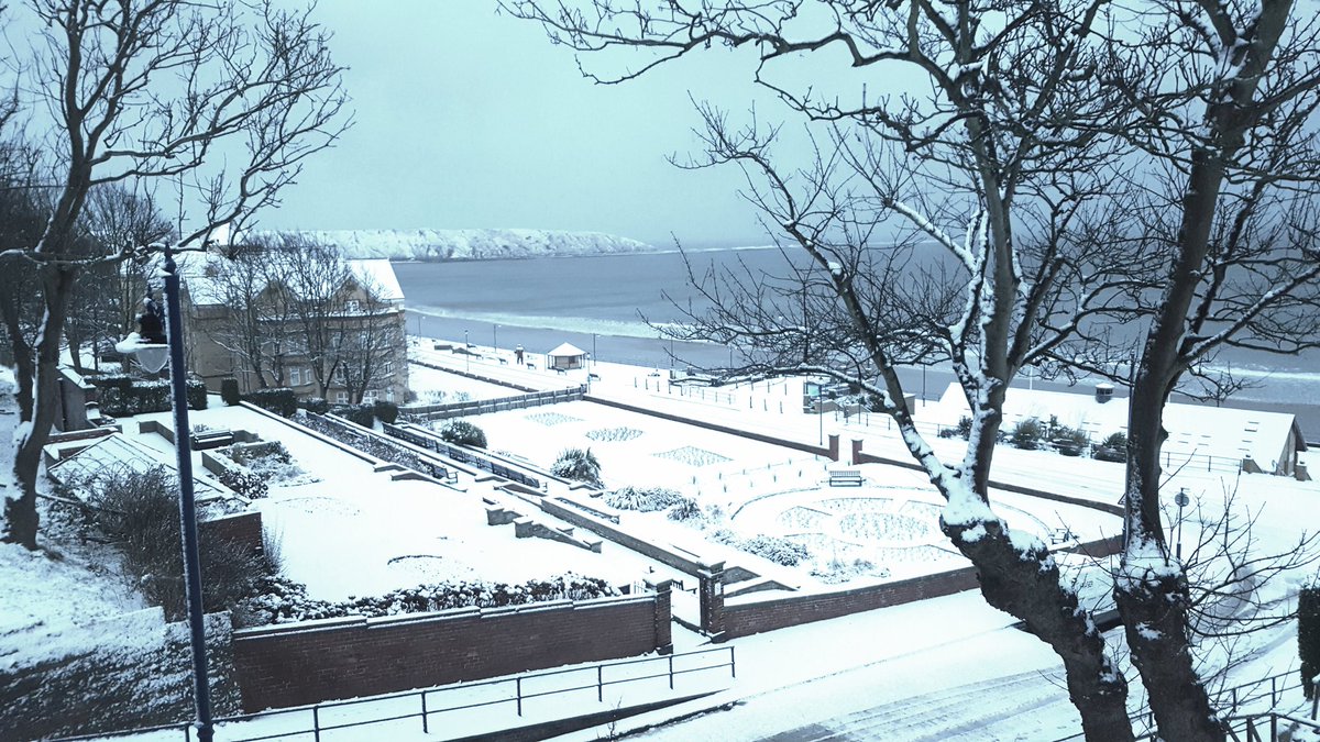 OfficialFiley's tweet image. Here's a nice snowy pic on a rainy day here in #filey #yorkshire #photography #snow #TuesdayThoughts