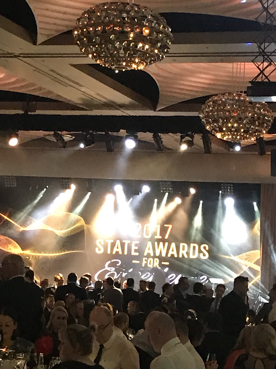 MichaelBaileyAU's tweet photo. Good luck @MoozaHumphries &amp; @mjhumpa in the 2017 State Awards of Excellence for the Halls Gap Hotel https://t.co/Q3Kv4ZGi1g
