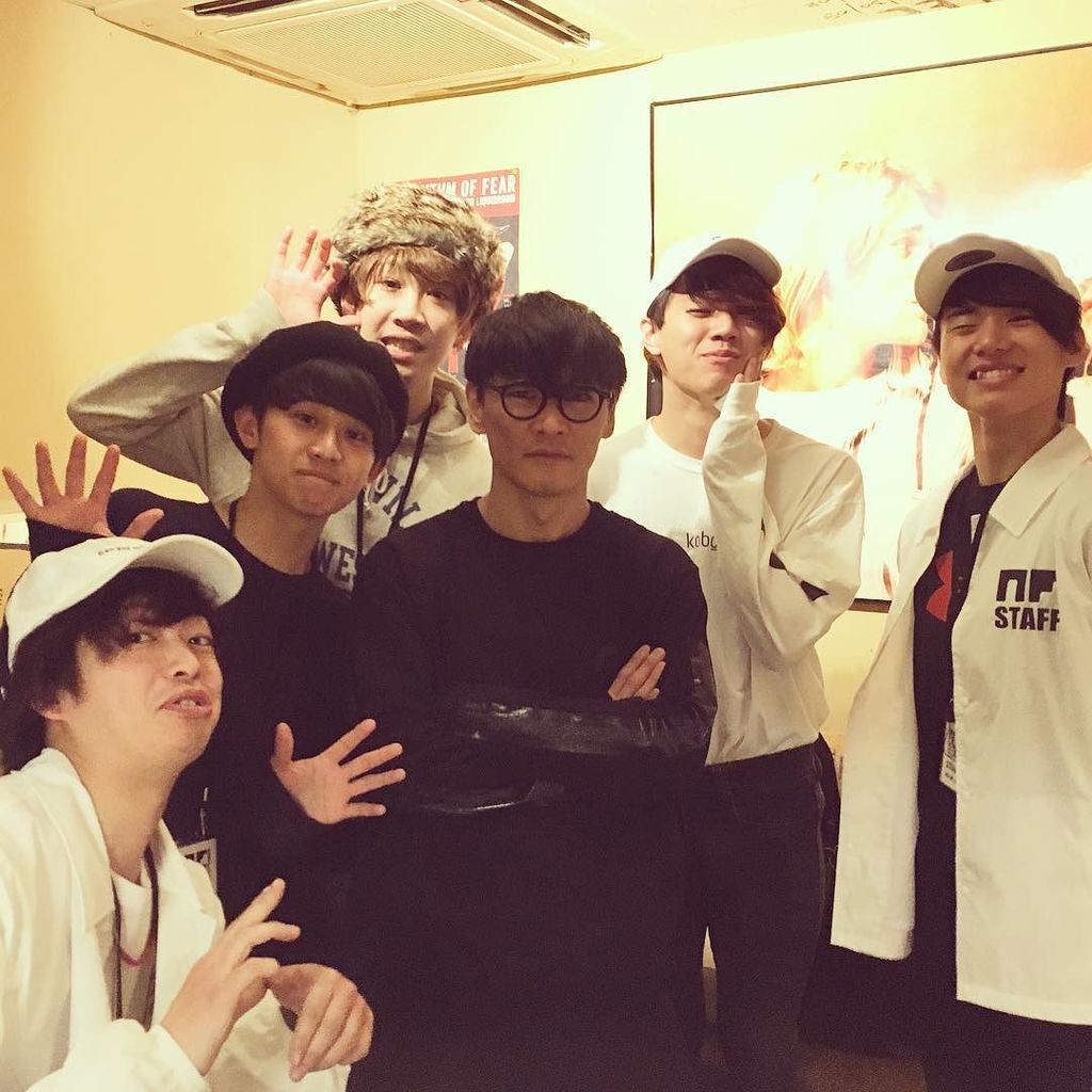 colony_sapporo's tweet photo. 東京 LIQUIDROOMで開催されたサカナクション主催「NF08」に北海道から若手バンドマンがお手伝いしに行って来ました！誘ってくれたサカナクション先輩ありがとうございました🙏😄
#エヌエフ #nf08 #サカナクション 
#リキッドルーム
#nf https://t.co/F03Os78O93 https://t.co/YG0TkeSBNH