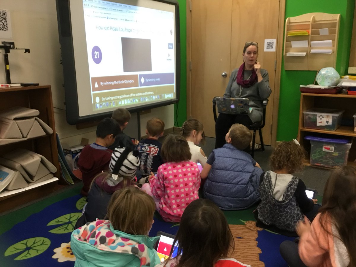 Youngfes1's tweet photo. Great time in media center today. We did a Khoot, made traps, and tasted some treats from Australia.#GRAMem #fessparkle https://t.co/Orvsg6p1Dh